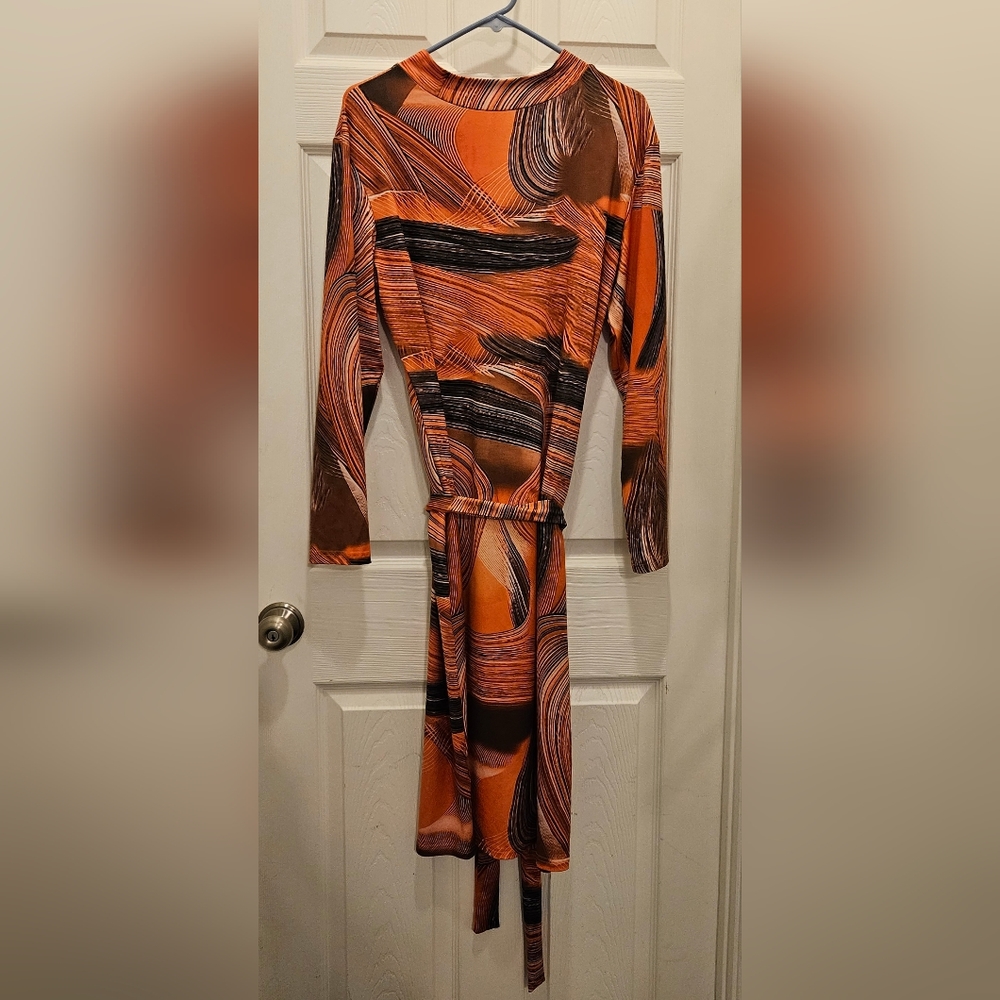 Iymoo Pencil Dress - Picture 6 of 7